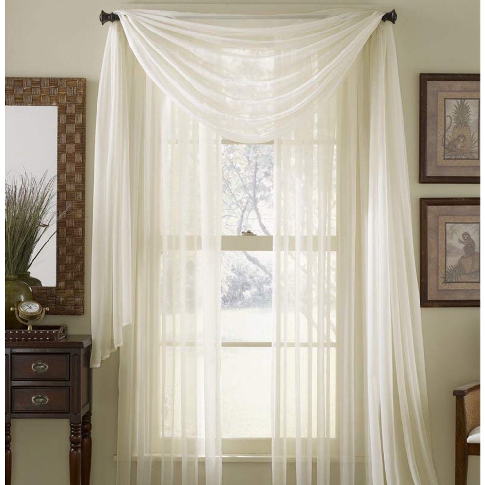Scarf valance (top draping in the photo)